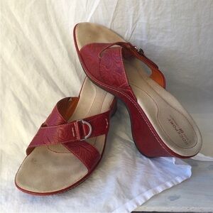 Rockport Dynamic Suspension Red Wedge Sandals, 9.5